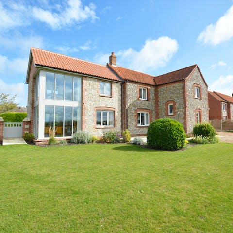 Play family lawn games in the sprawling back garden