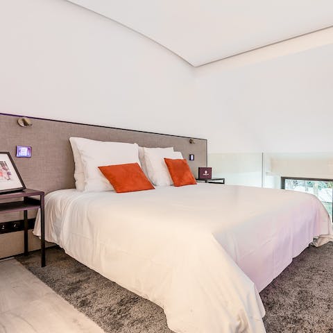 Wake up in the mezzanine bedroom feeling rested and ready for another day of Paris sightseeing