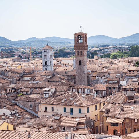 Visit the picture perfect town of Lucca, just 5km away