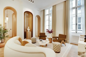 Parisian Round image 14
