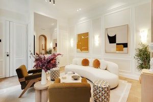 Parisian Round image 7