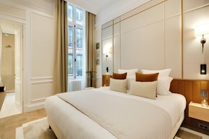 Parisian Round image 6