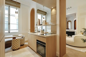 Parisian Round image 5