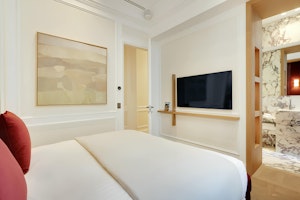 Parisian Round image 4