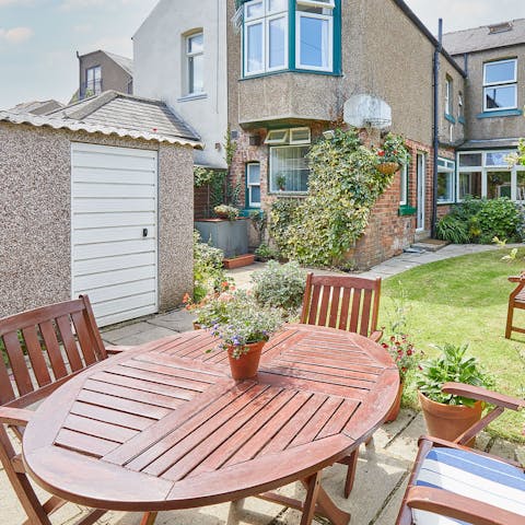 Tuck into a picnic on the patio
