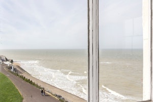 Siren image 13