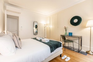 Monceau Morning image 6