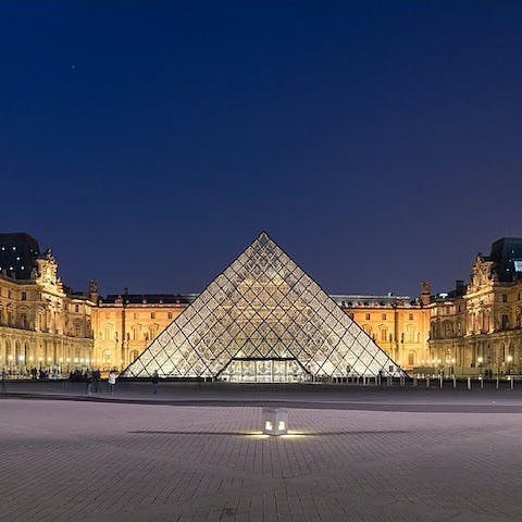 Experience the magic of the iconic Louvre for yourself, only a quick trip away