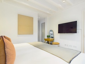 The Regent's Muse image 13