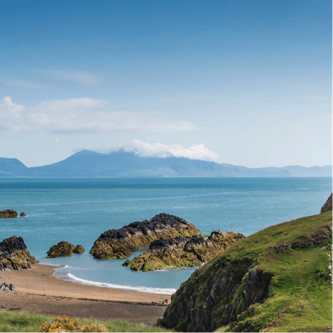 Discover the beautiful beaches of North Wales – a twenty-minute drive away