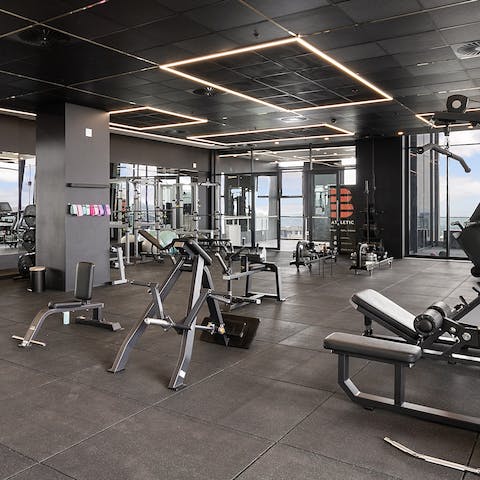 Stay on top of your workout goals in the state-of-the-art communal gym 