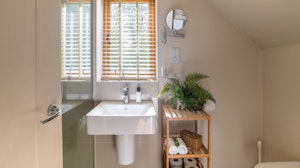 Halcyon Hideaway image 3