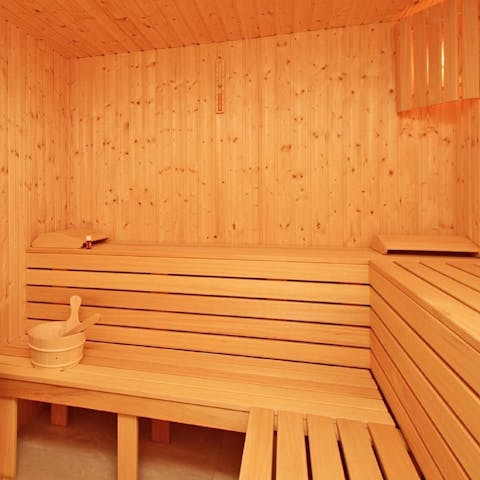 Relax in the on-site sauna after a day on the beach – just one minute away 
