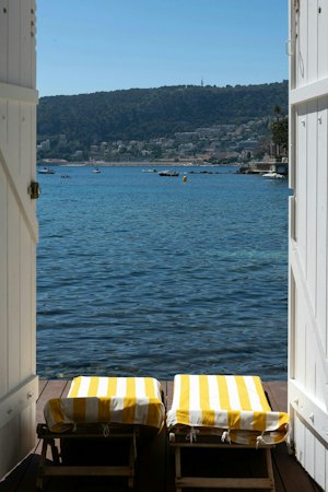 Waterfront Charm image 10