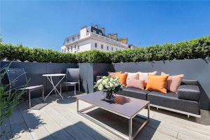 Belgravia Muse image 3