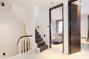 Knightsbridge's Delight image 14
