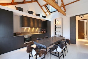 Knightsbridge's Delight image 10