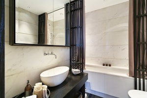 Knightsbridge's Delight image 7