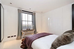 Knightsbridge's Delight image 4