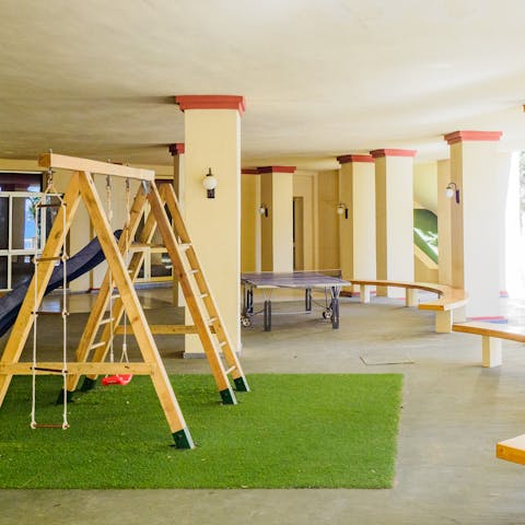 Let little ones tire themselves out on the on-site playground