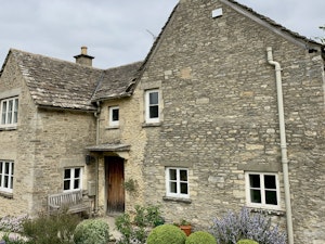 Town Meadow image 4