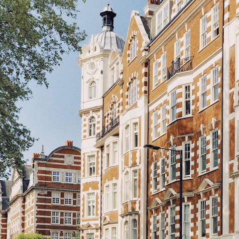 Experience quintessential London charm from St. John’s Wood 