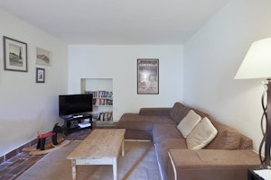 Quiet Provence Stay image 12