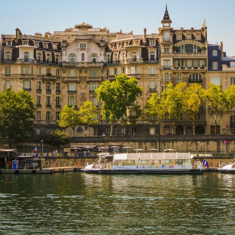 Walk five minutes to the Seine for a riverside stroll