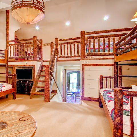 Let the kids enjoy this custom-built bunk room