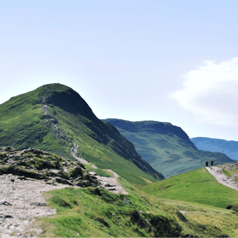 Stay on the cusp of the Lake District – Keswick is an hour car ride away