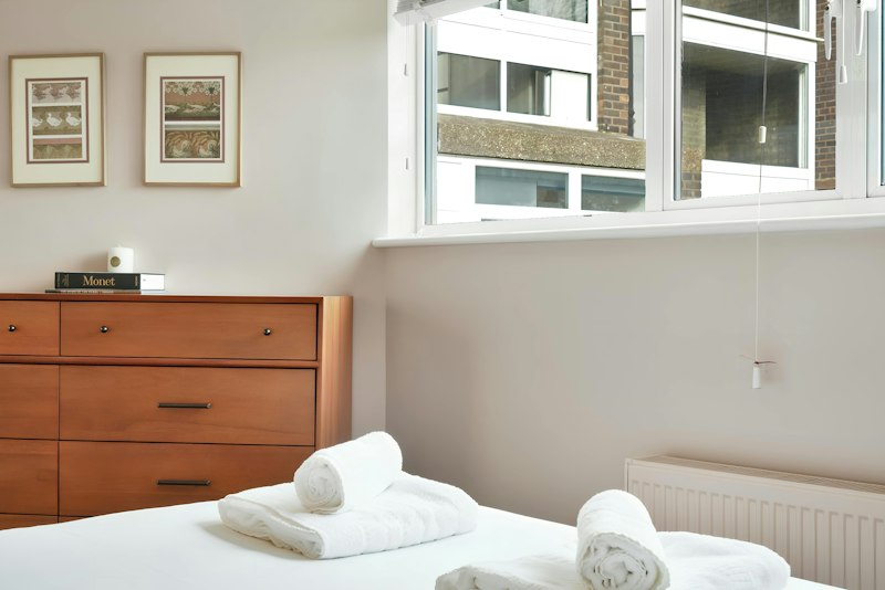 Charming London additional image