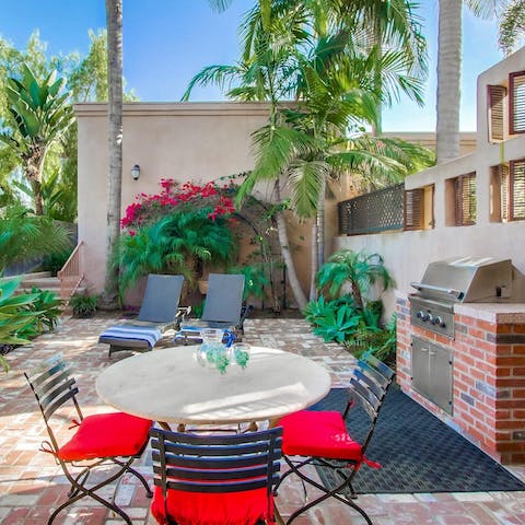 Enjoy group barbecues in the California sunshine from the patio garden
