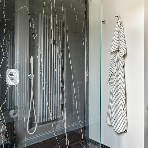 Freshen up in stylish bathrooms