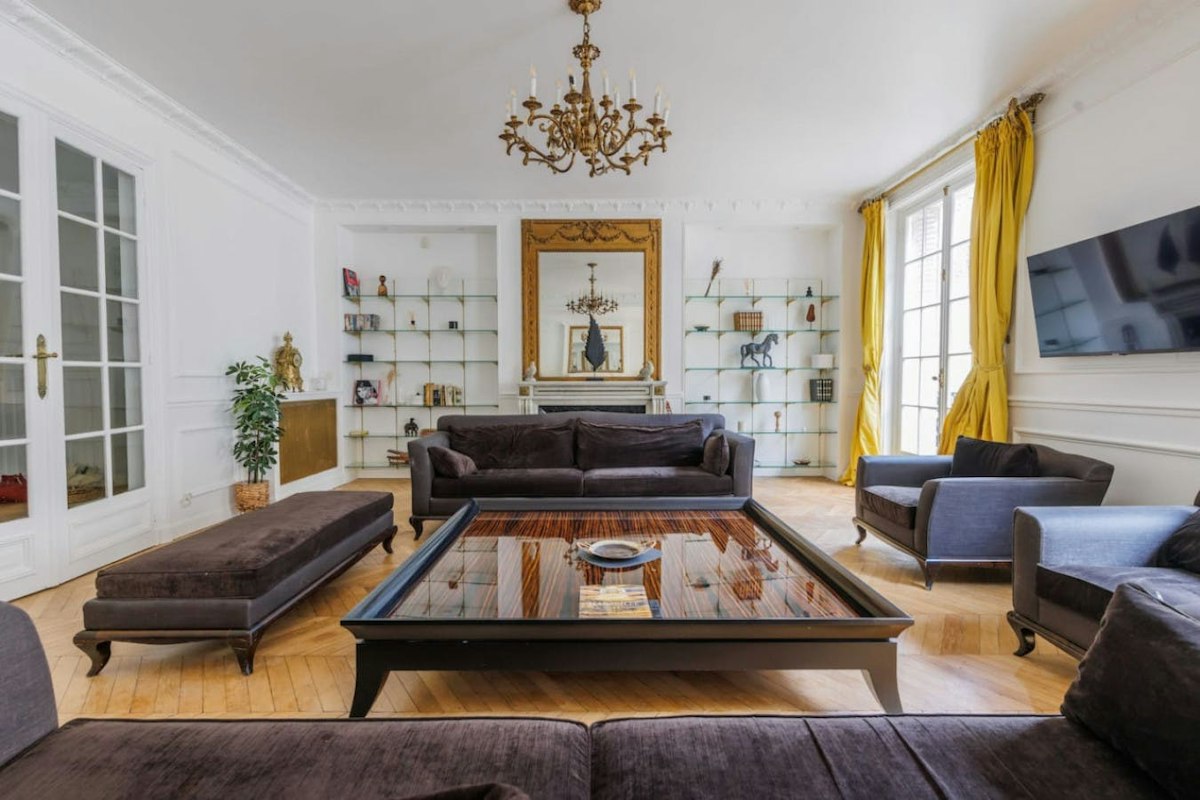 Monceau Gold, Ile-de-France