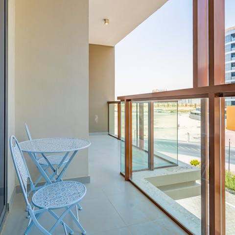 Stay in the Al Barsha South district of Paris