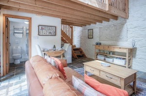 Enchanting Cottage image 14