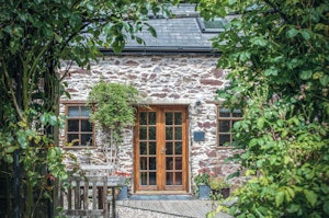 Enchanting Cottage image 11