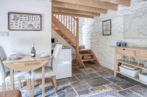 Enchanting Cottage image 10