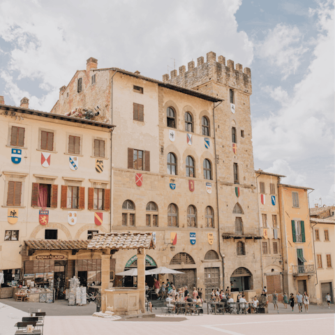 Take a thirty-minute drive to the city of Arezzo