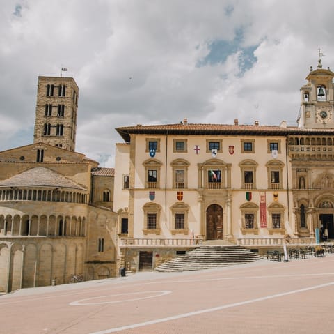 Hop in the car and pay a visit to the hilltop city of Arezzo in half an hour