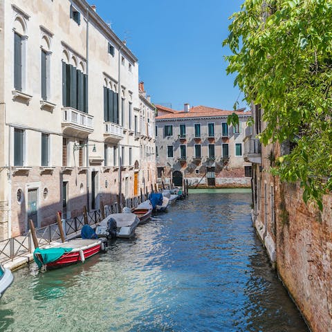 Explore the  Rio di Santa Fosca and Rio del Trapolin canals  by water taxi