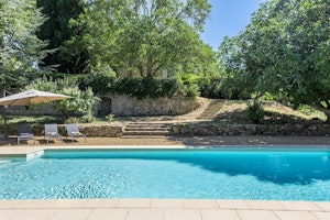 Bonny Bonnieux image 1
