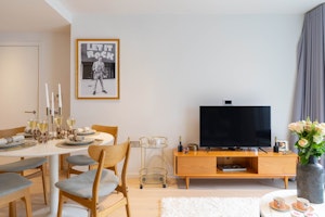 Bayswater Hideaway image 8