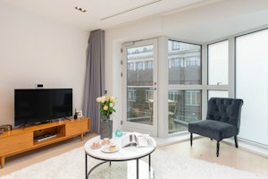 Bayswater Hideaway image 7