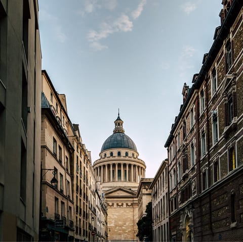 Stroll along the Seine to the Panthéon and other iconic Parisian sights