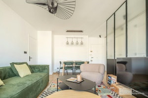 Charm of Grenelle image 10