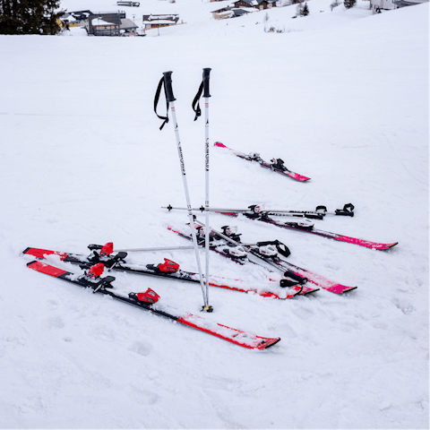 Take your skis out of the building's storage and catch a lift up to the top of the Northstar's slopes