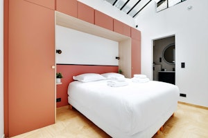Parisian Can-Can image 6
