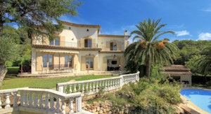 Riviera Grandeur image 1