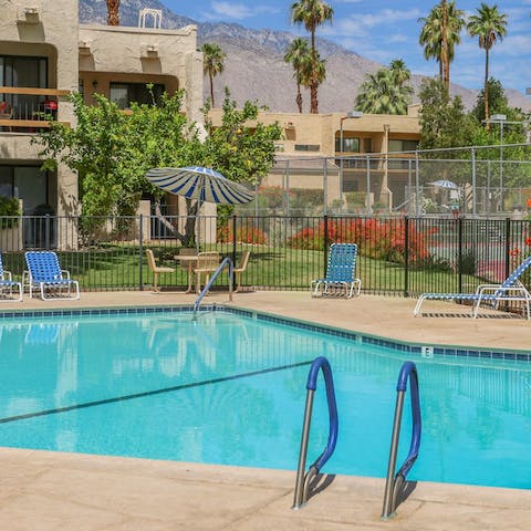 Cool off from the Californian desert sun in the swimming pool